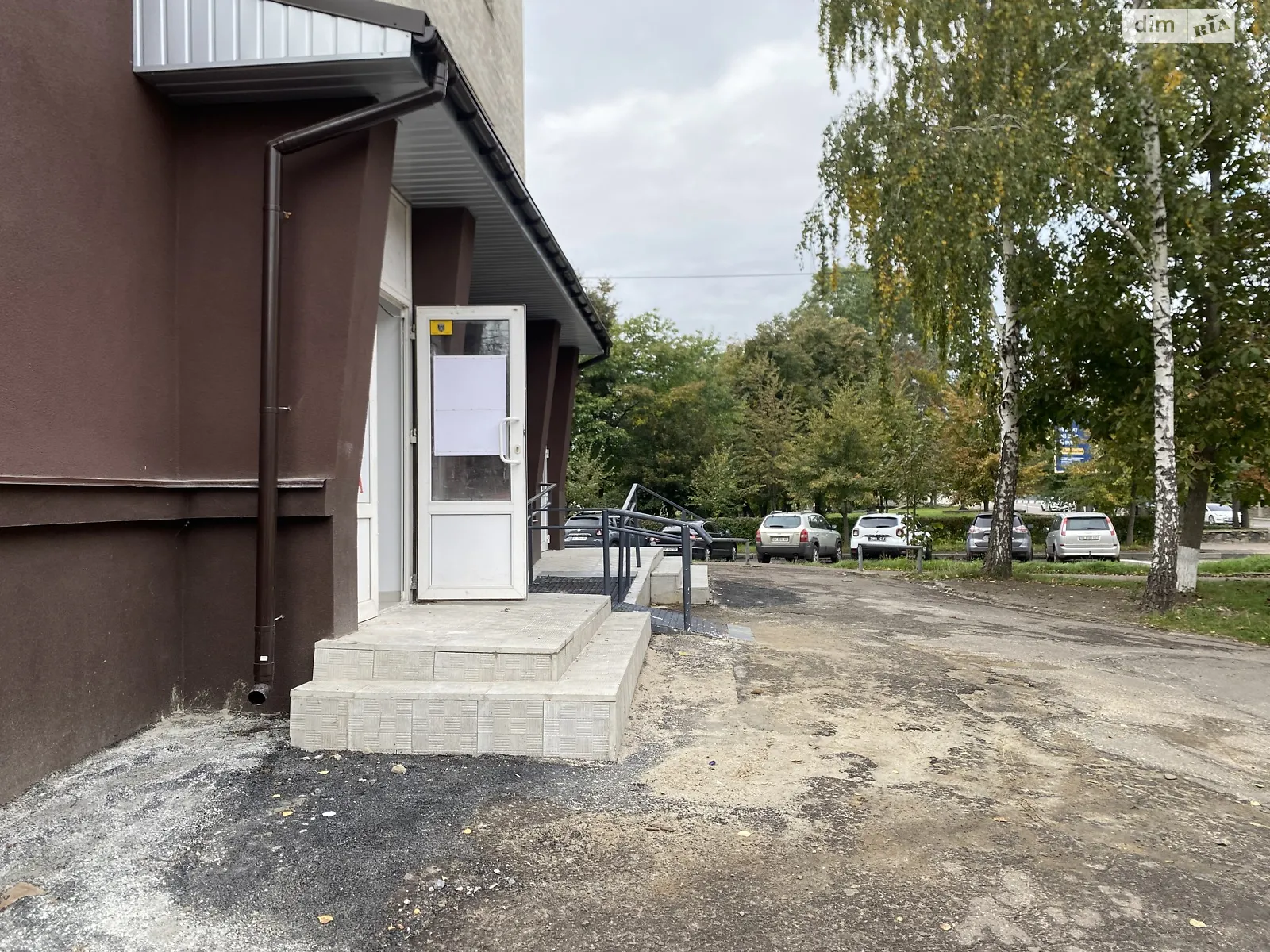 Сдается в аренду офис 44.7 кв. м в бизнес-центре, цена: 20500 грн - фото 1