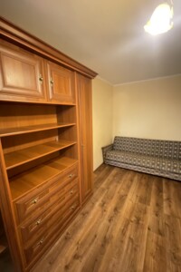 Долгосрочная аренда квартиры, Винница, р‑н. Свердловский массив, Князей Кориатовичей улица, дом 181