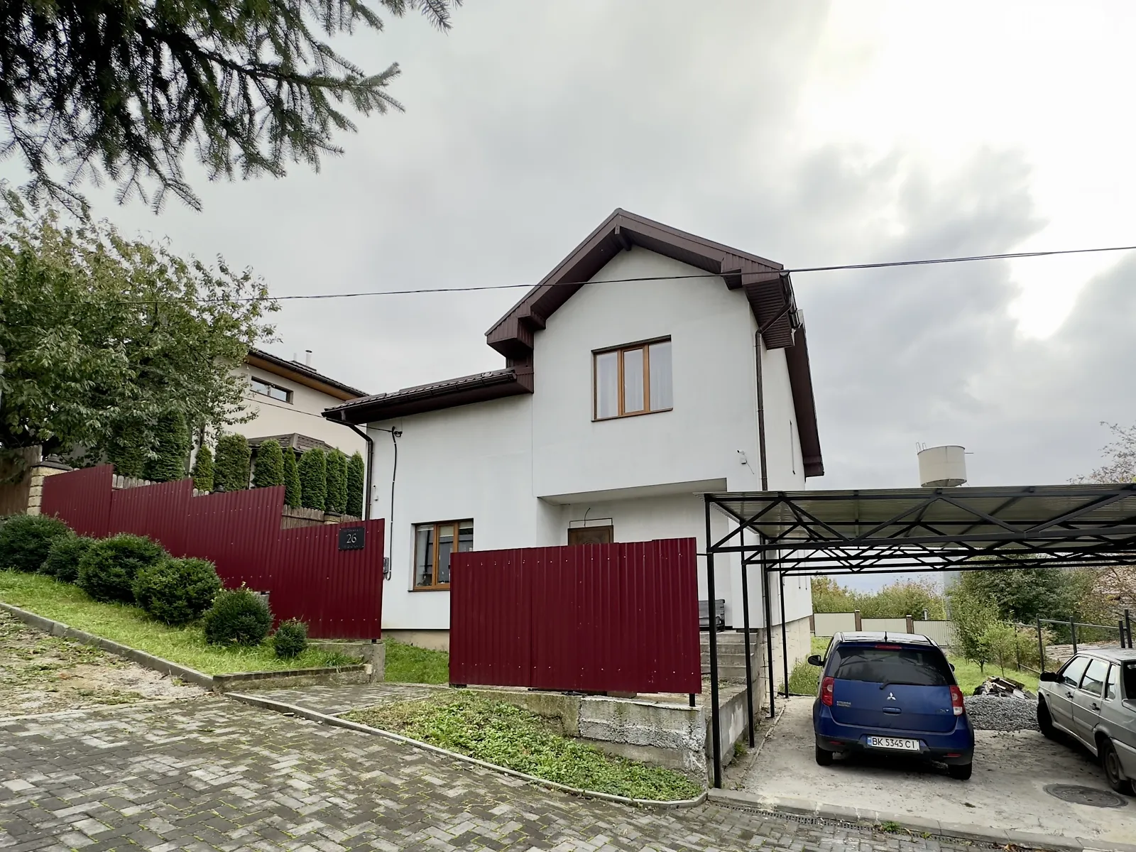 Продается дом на 2 этажа 136 кв. м с камином, цена: 129900 $ - фото 1