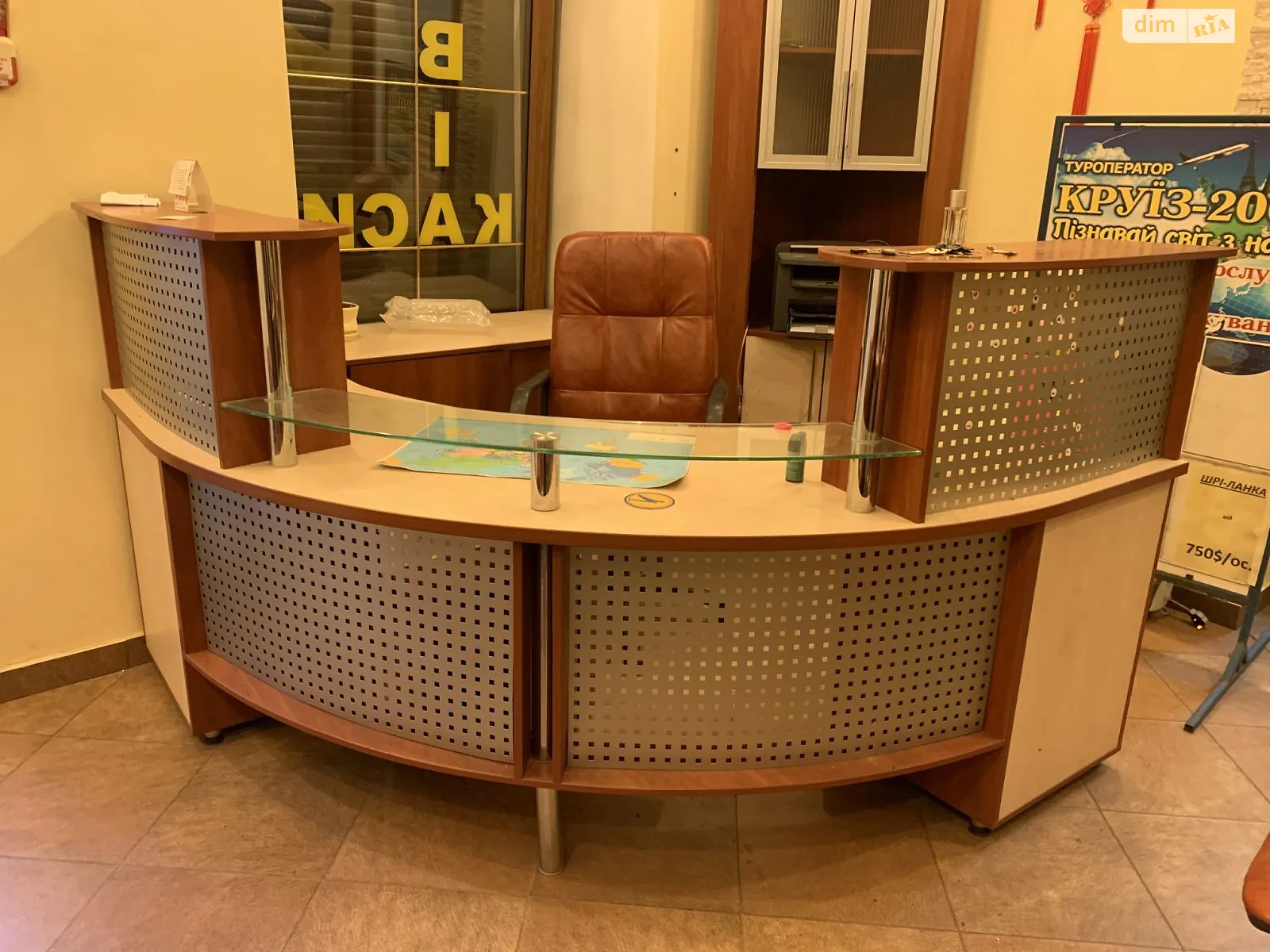 Продается офис 70 кв. м в бизнес-центре, цена: 170000 $ - фото 1