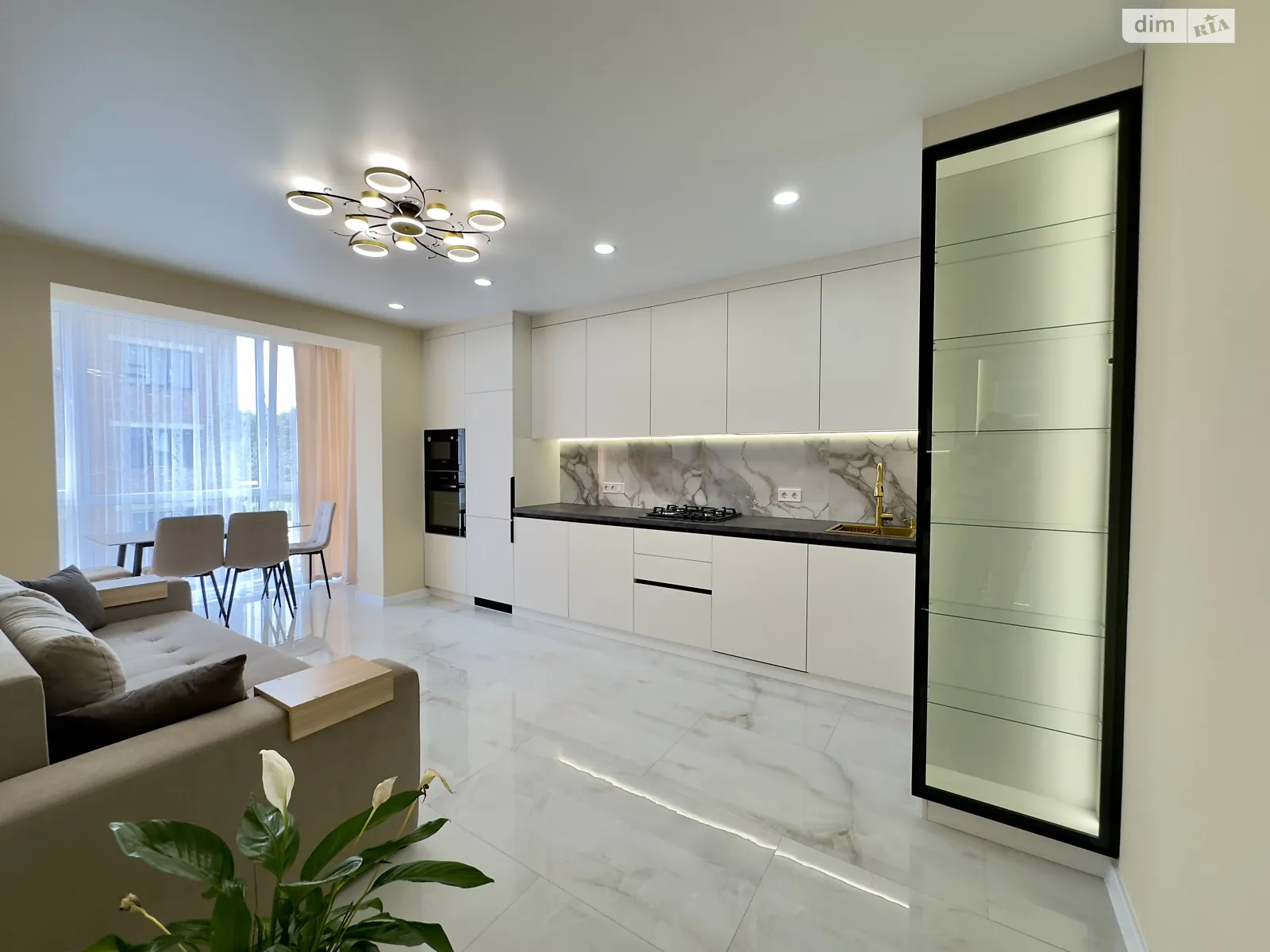 Продается 1-комнатная квартира 44 кв. м в Ровно, мас. Веснянковый, 1 - фото 1