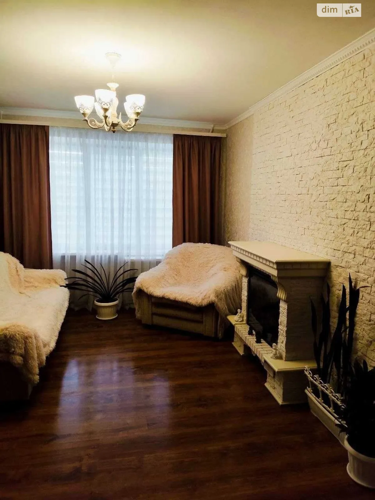 Продается 3-комнатная квартира 58 кв. м в Днепре, ул. Набережная Победы, 100 - фото 1