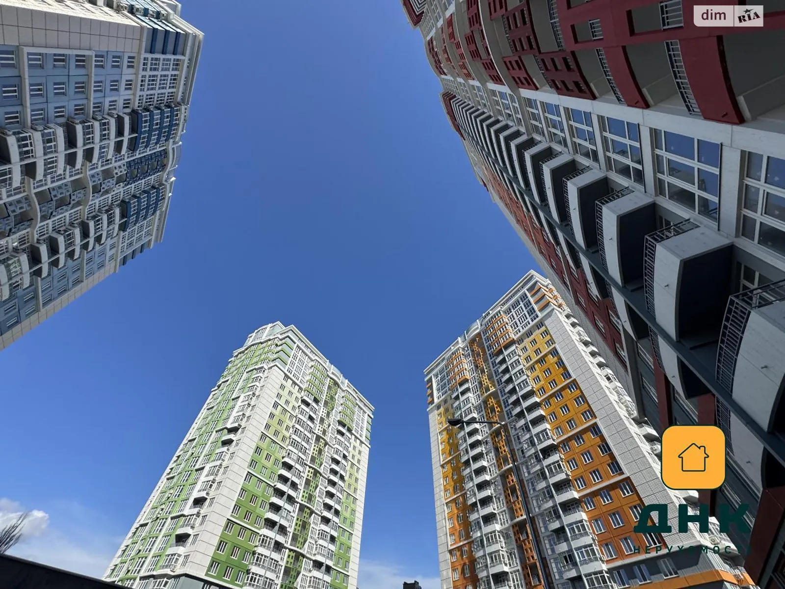 Продается 2-комнатная квартира 100 кв. м в Одессе, просп. Леси Украинки, 19Г - фото 1