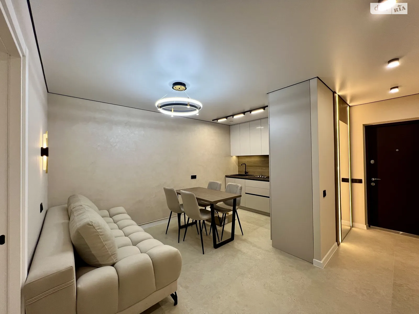 2-комнатная квартира 55 кв. м в Тернополе, ул. Смакулы, 8 - фото 1