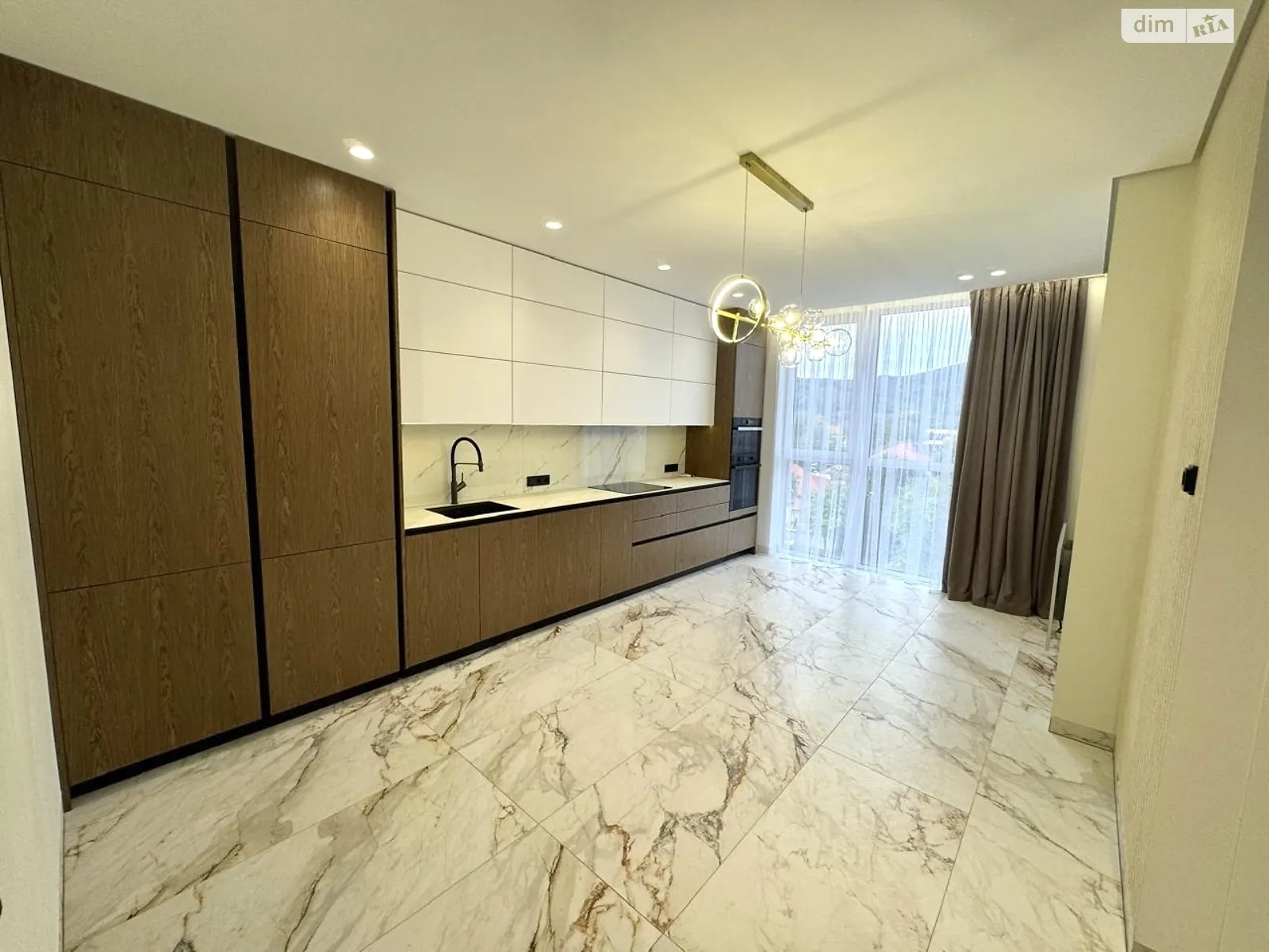 Продается 2-комнатная квартира 68.5 кв. м в Сваляве, ул. Физкультурная, 2 - фото 1