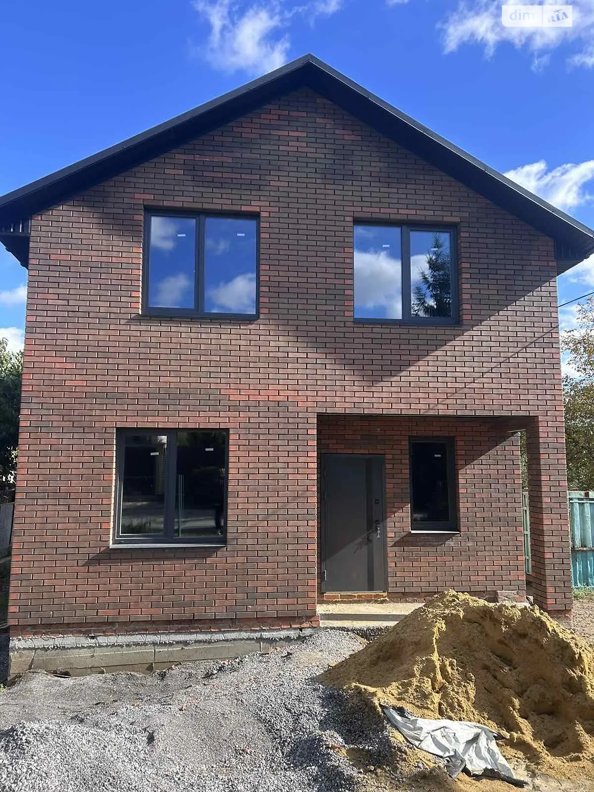 Продается дом на 2 этажа 120 кв. м с мансардой, цена: 83000 $ - фото 1