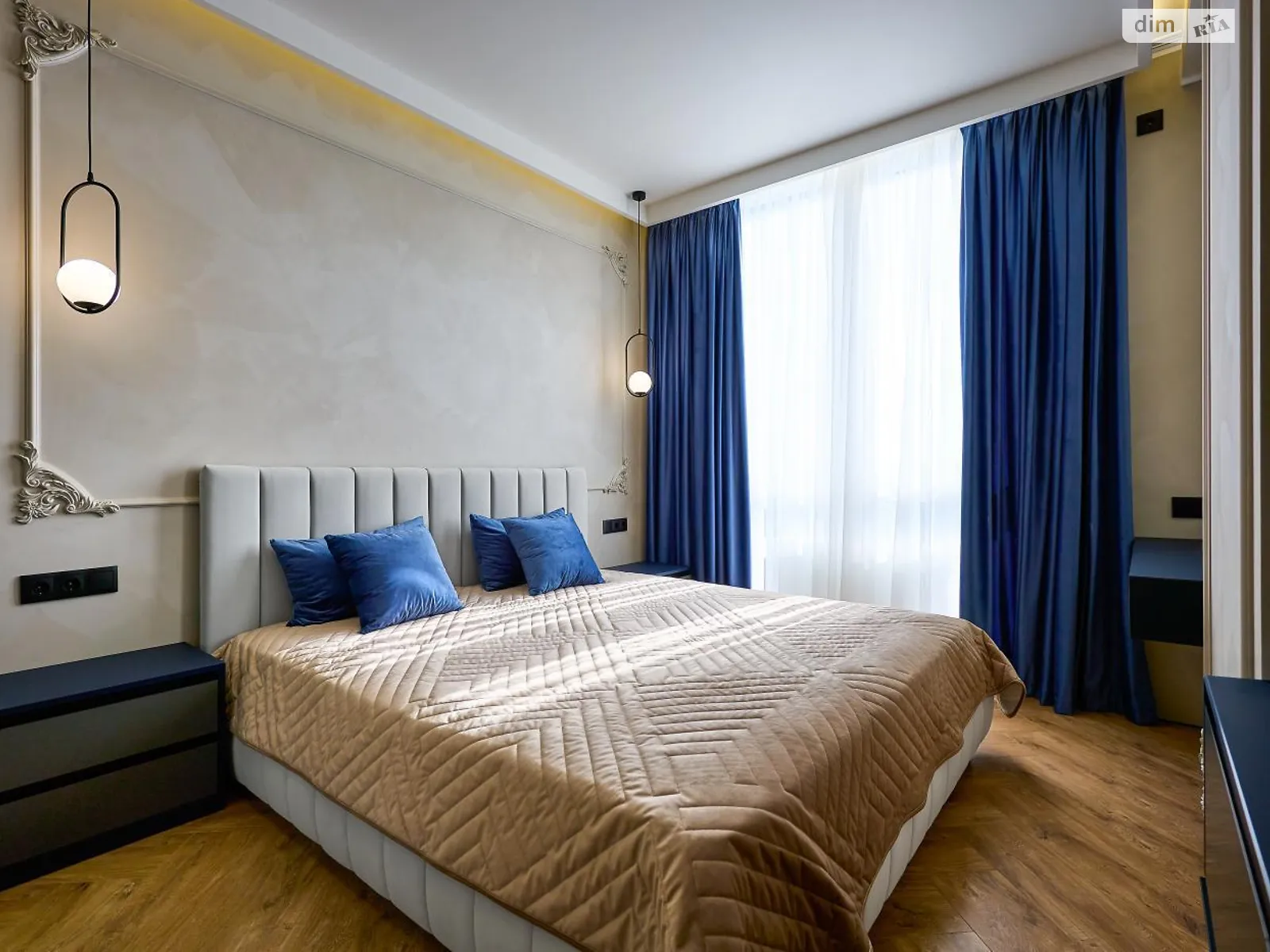 Продается 1-комнатная квартира 42 кв. м в Львове, ул. Малоголоскивская - фото 1