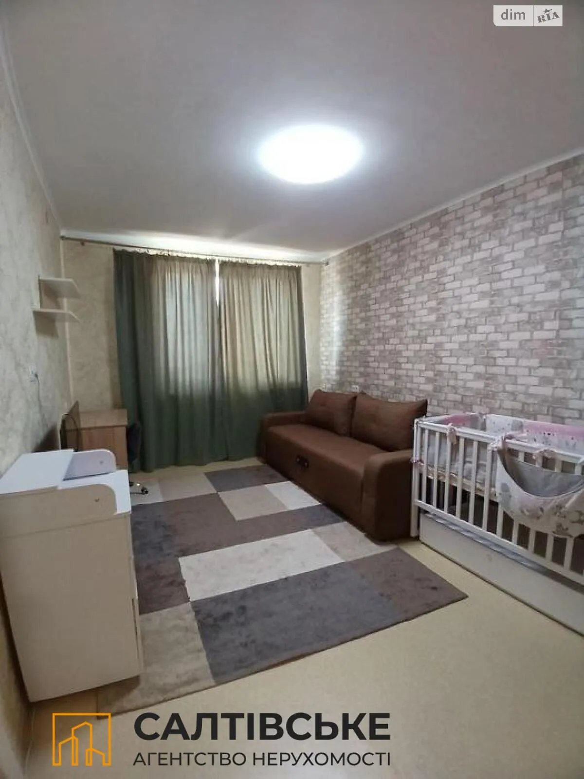Продается 1-комнатная квартира 44 кв. м в Харькове, ул. Гвардейцев-Широнинцев, 70Б - фото 1