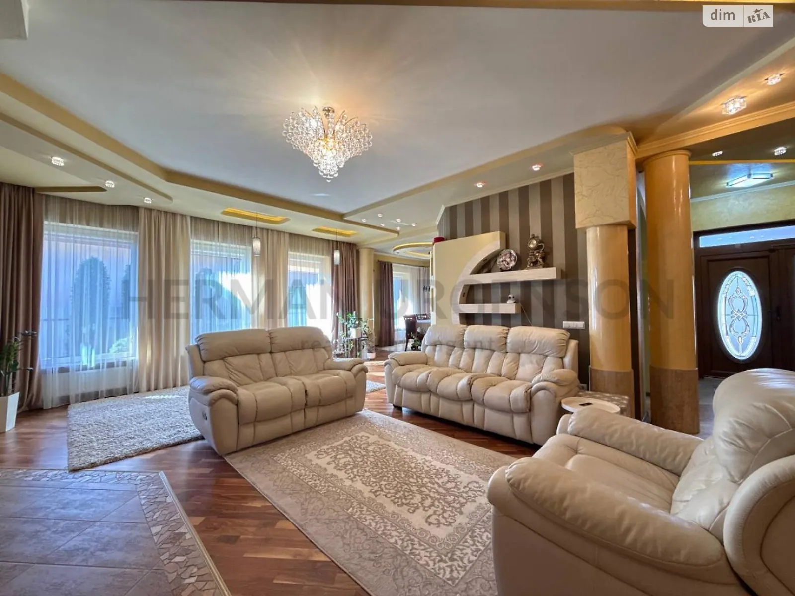 Продается одноэтажный дом 250 кв. м с участком, цена: 350000 $ - фото 1