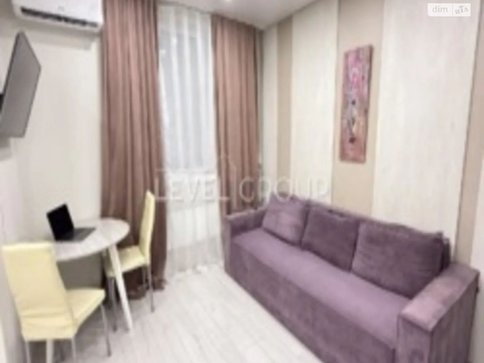 Продается 1-комнатная квартира 27 кв. м в Киеве, ул. Лучистая, 42 - фото 1