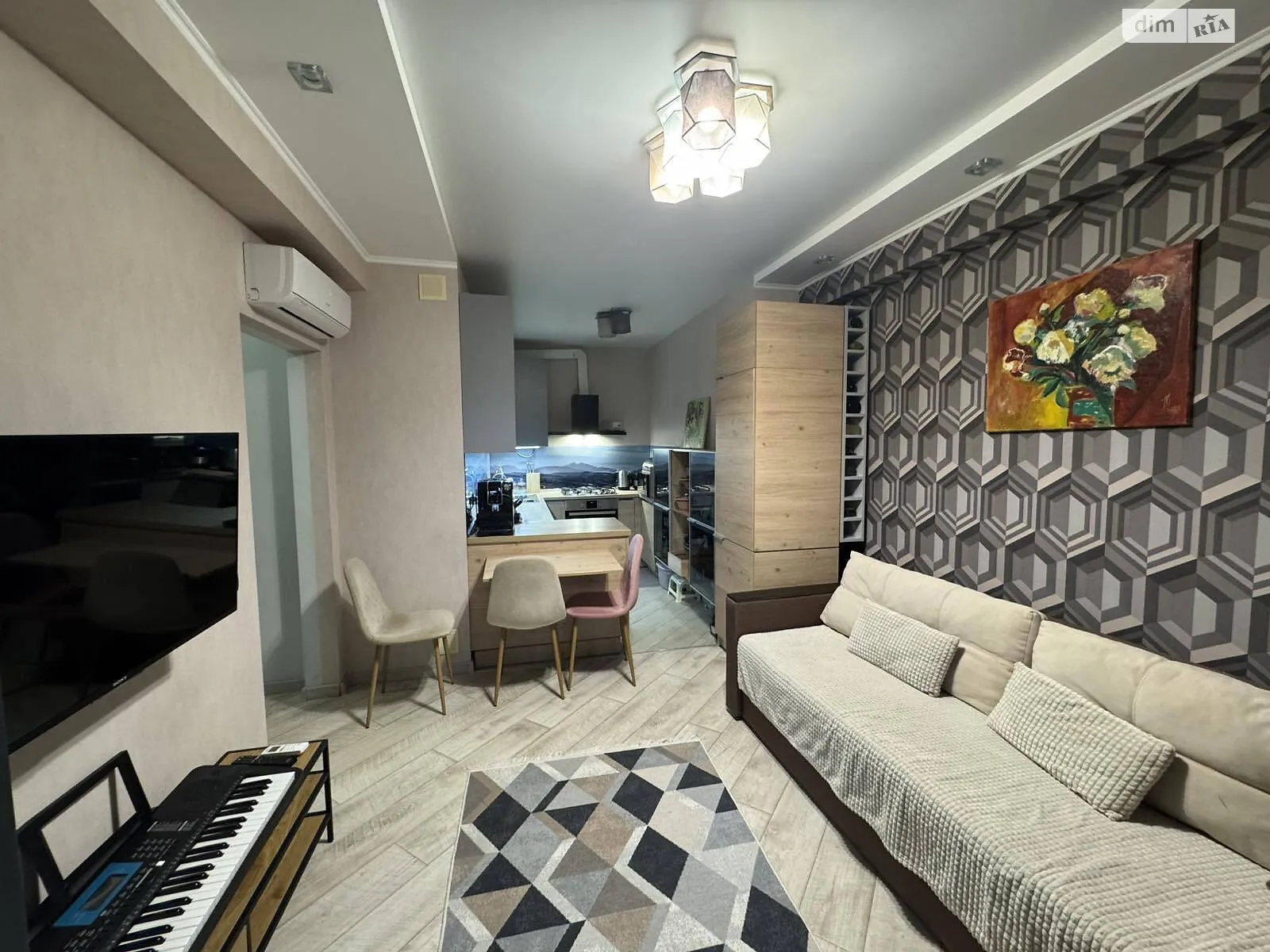 Продается 1-комнатная квартира 40 кв. м в Львове, ул. Пасечная - фото 1