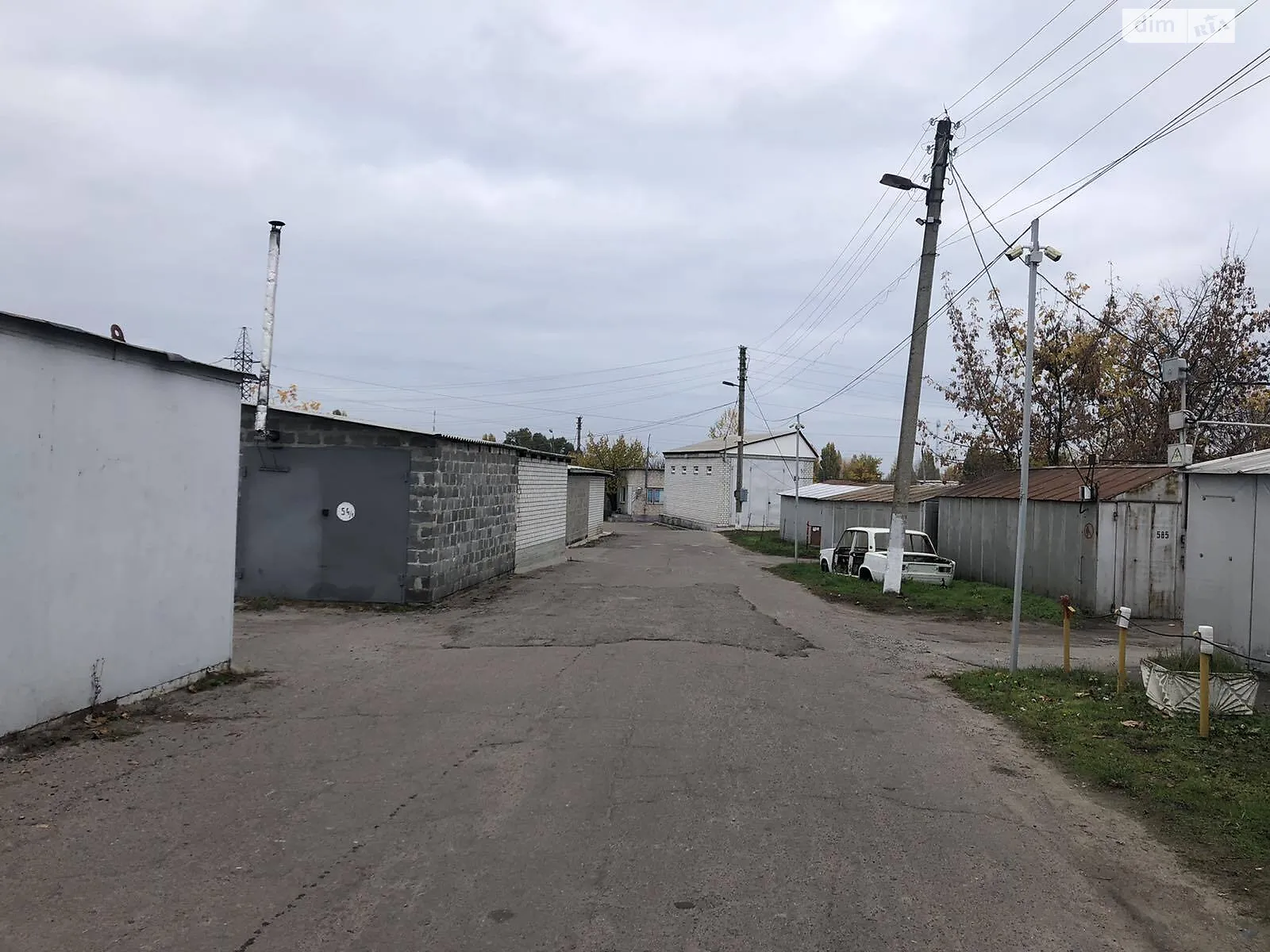 Продается отдельно стоящий гараж под легковое авто на 30 кв. м, цена: 12000 $ - фото 1
