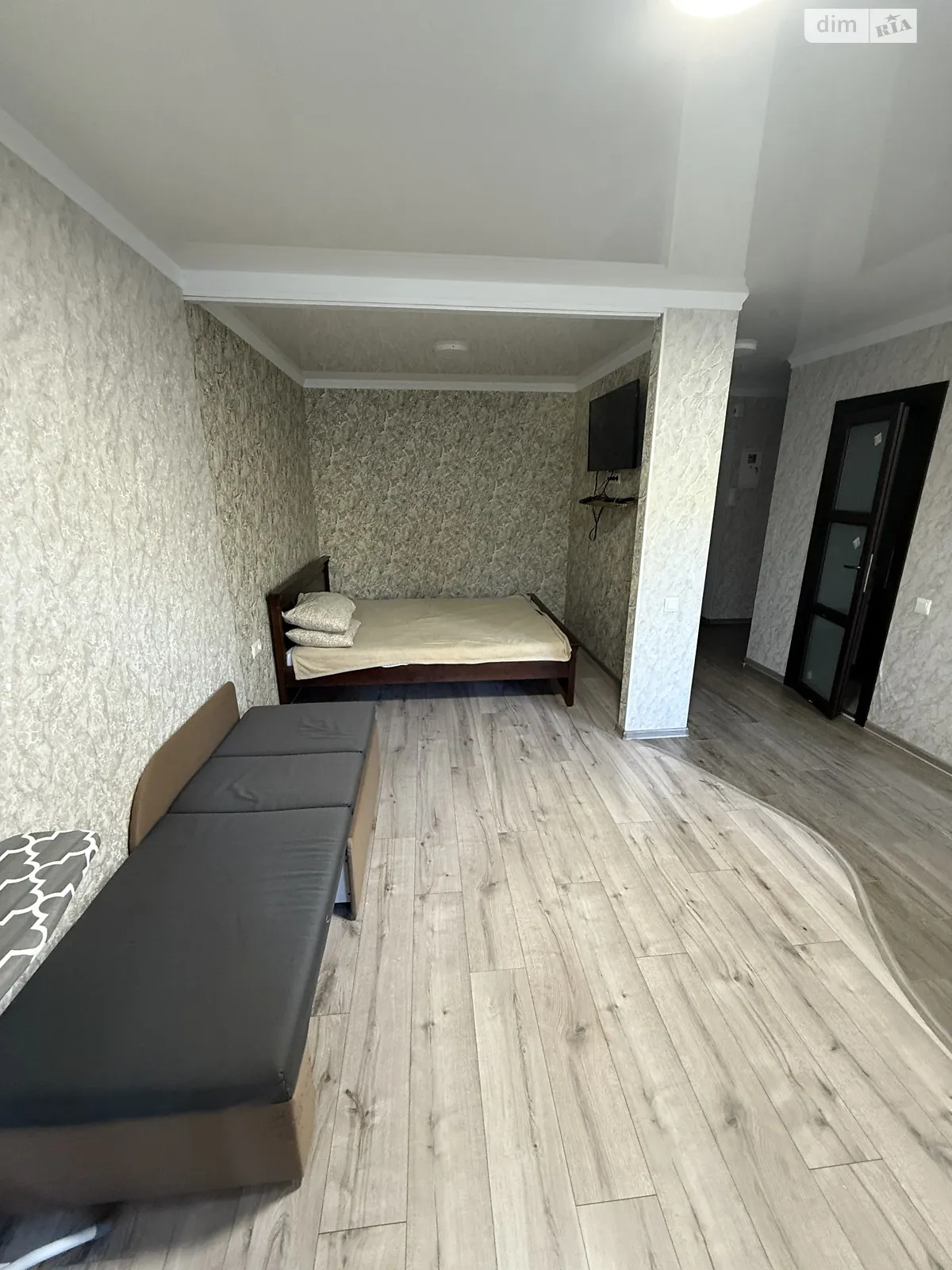 Сдается в аренду 1-комнатная квартира 30 кв. м в, цена: 6000 грн - фото 1