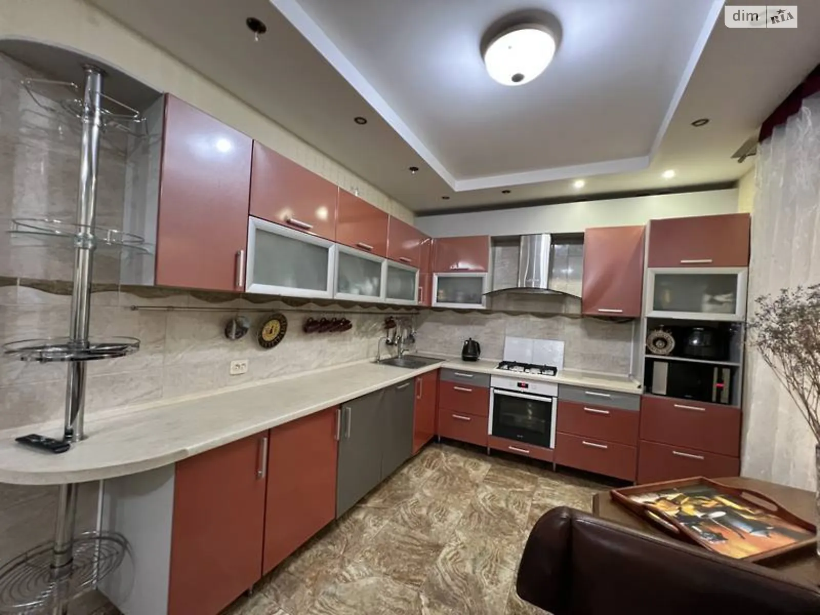 Продается дом на 2 этажа 182 кв. м с подвалом, цена: 175000 $ - фото 1