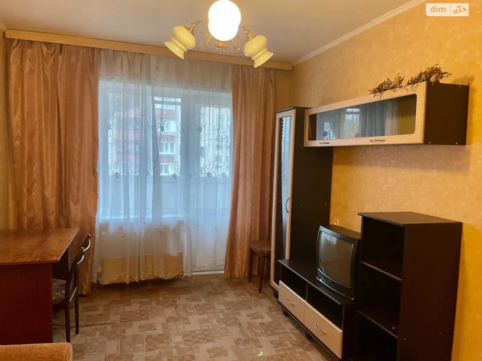 Продается 1-комнатная квартира 26.5 кв. м в Киеве, ул. Лукьяновская, 11 - фото 1