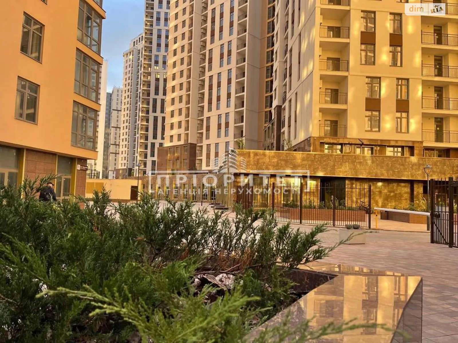 Продается 1-комнатная квартира 40.6 кв. м в Одессе, ул. Краснова - фото 1