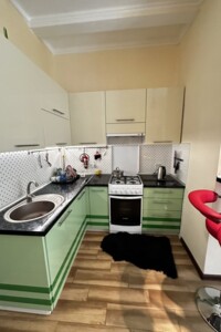 Продаж квартири, Івано-Франківськ, р‑н. Центр, Гординського С. вулиця