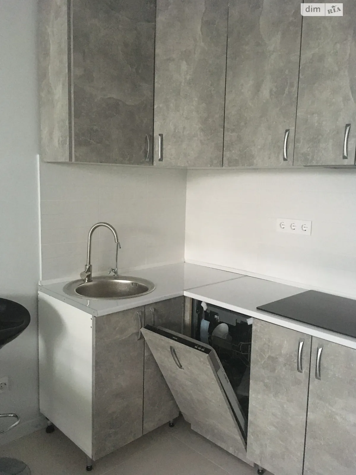 Сдается в аренду 1-комнатная квартира 35 кв. м в Киеве, ул. Михаила Максимовича, 26 - фото 1