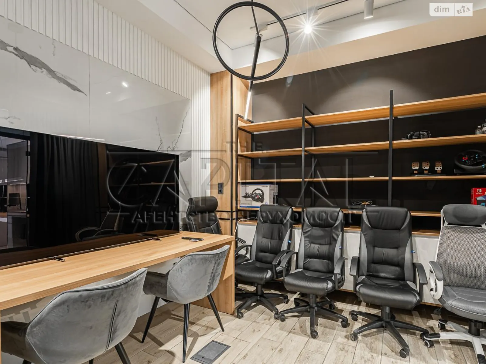 Сдается в аренду офис 115 кв. м в бизнес-центре, цена: 3500 $ - фото 1