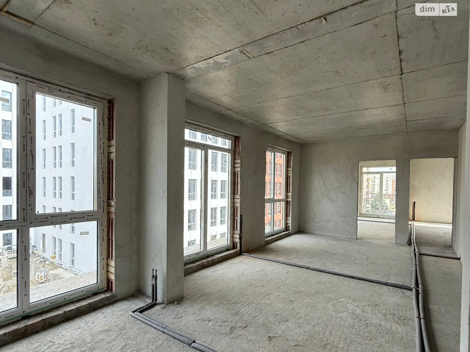 Продается 3-комнатная квартира 82.66 кв. м в Львове, ул. Стрыйская - фото 1