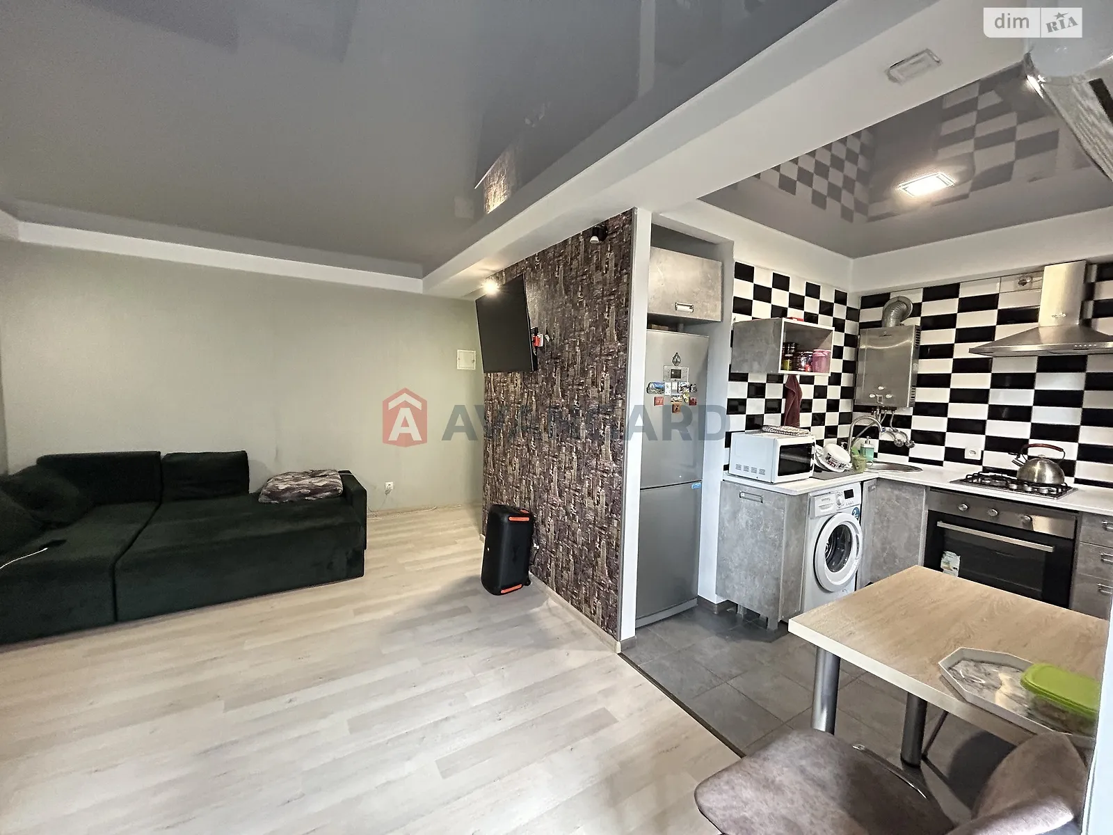2-комнатная квартира 39.22 кв. м в Запорожье, бул. Центральный, 18 - фото 1