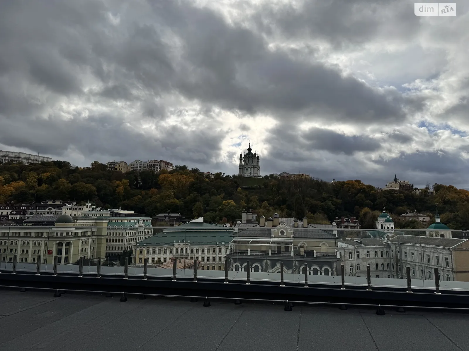 Продается 4-комнатная квартира 226 кв. м в Киеве, ул. Петра Сагайдачного, 18 - фото 1