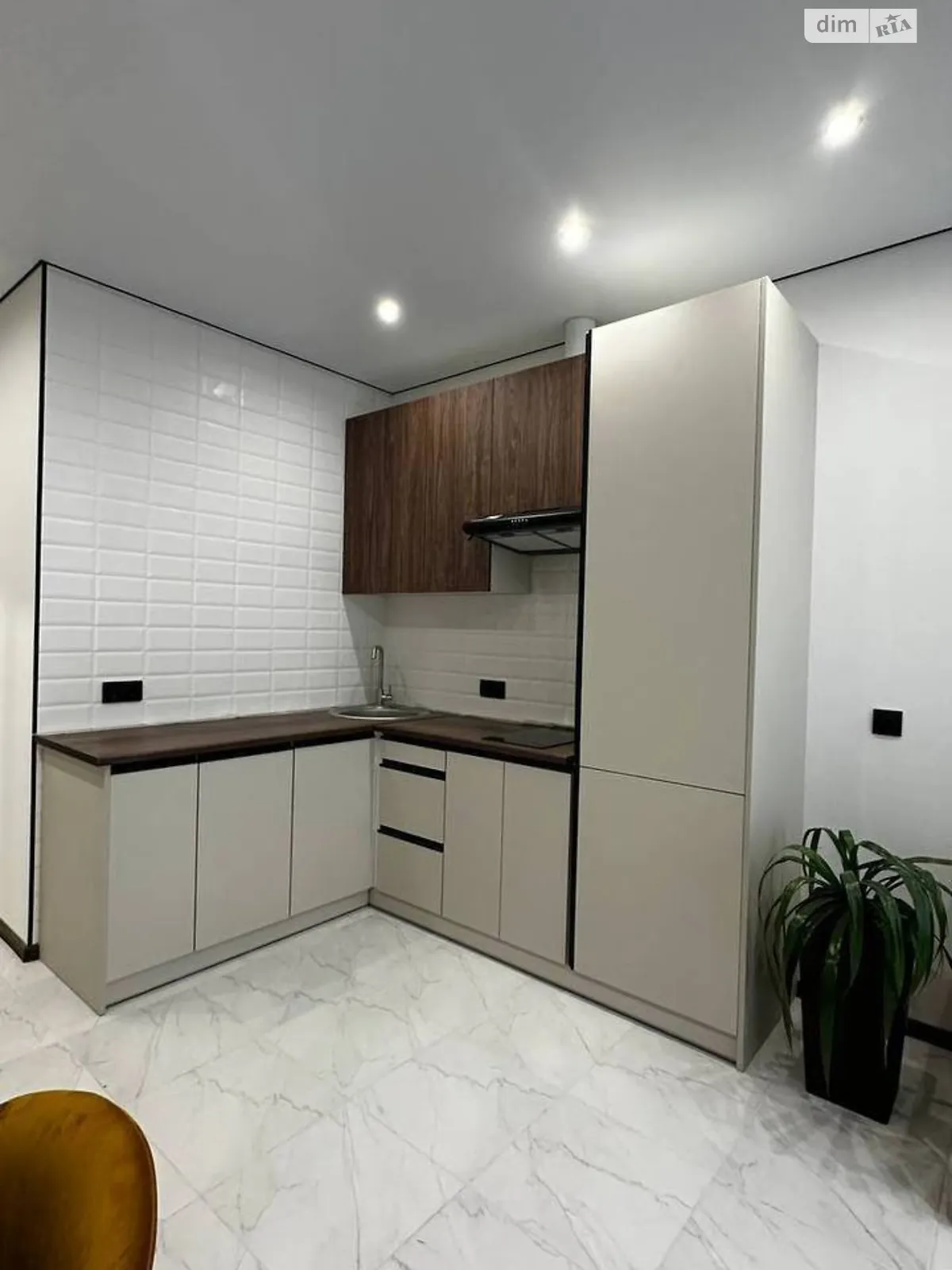 Продається 1-кімнатна квартира 24.1 кв. м у Лиманці, вул. Академіка Вільямса, 93 корпус 4 - фото 1