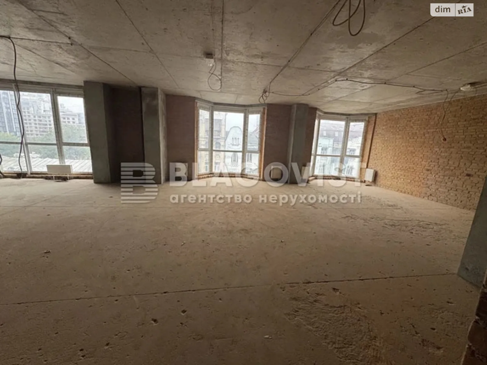 Продается офис 387 кв. м в бизнес-центре, цена: 967000 $ - фото 1