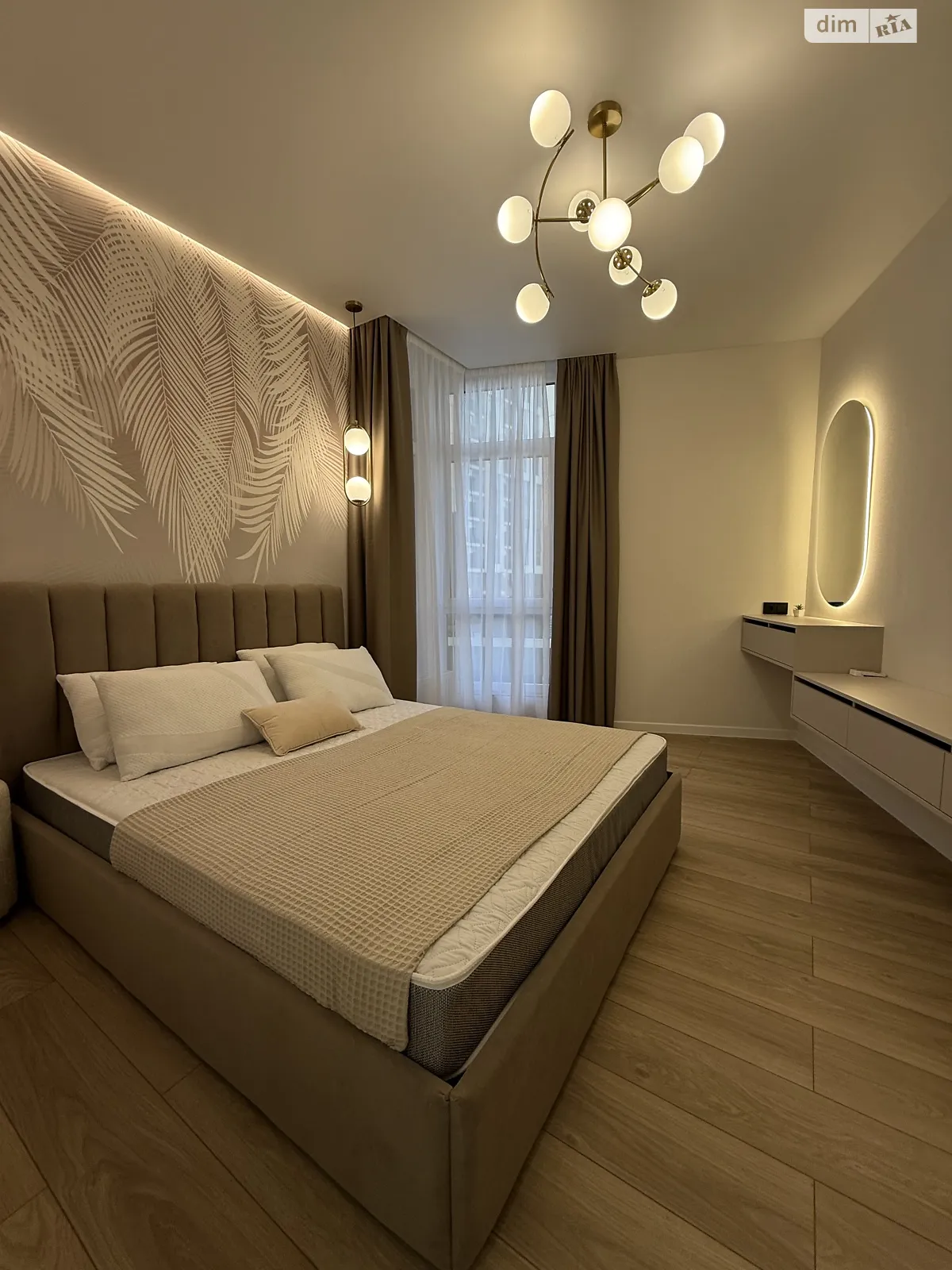 Продается 1-комнатная квартира 43 кв. м в Одессе, ул. Краснова, 1А - фото 1