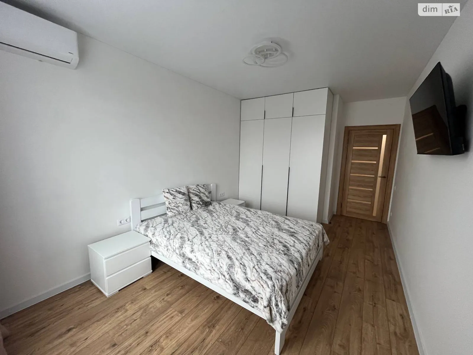 Сдается в аренду 1-комнатная квартира 39.2 кв. м в Львове, ул. Щирецкая, 30 - фото 1