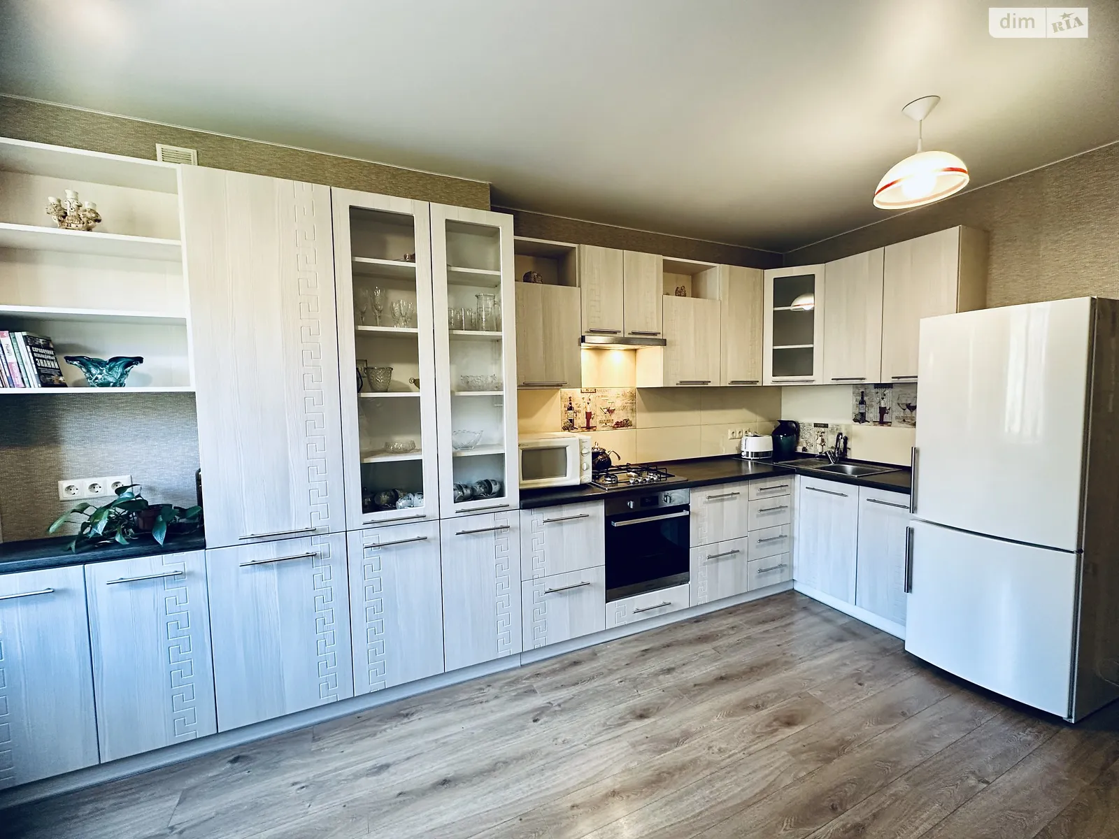 Продается 1-комнатная квартира 52.7 кв. м в Софиевской Борщаговке, ул. Уютная, 4 - фото 1