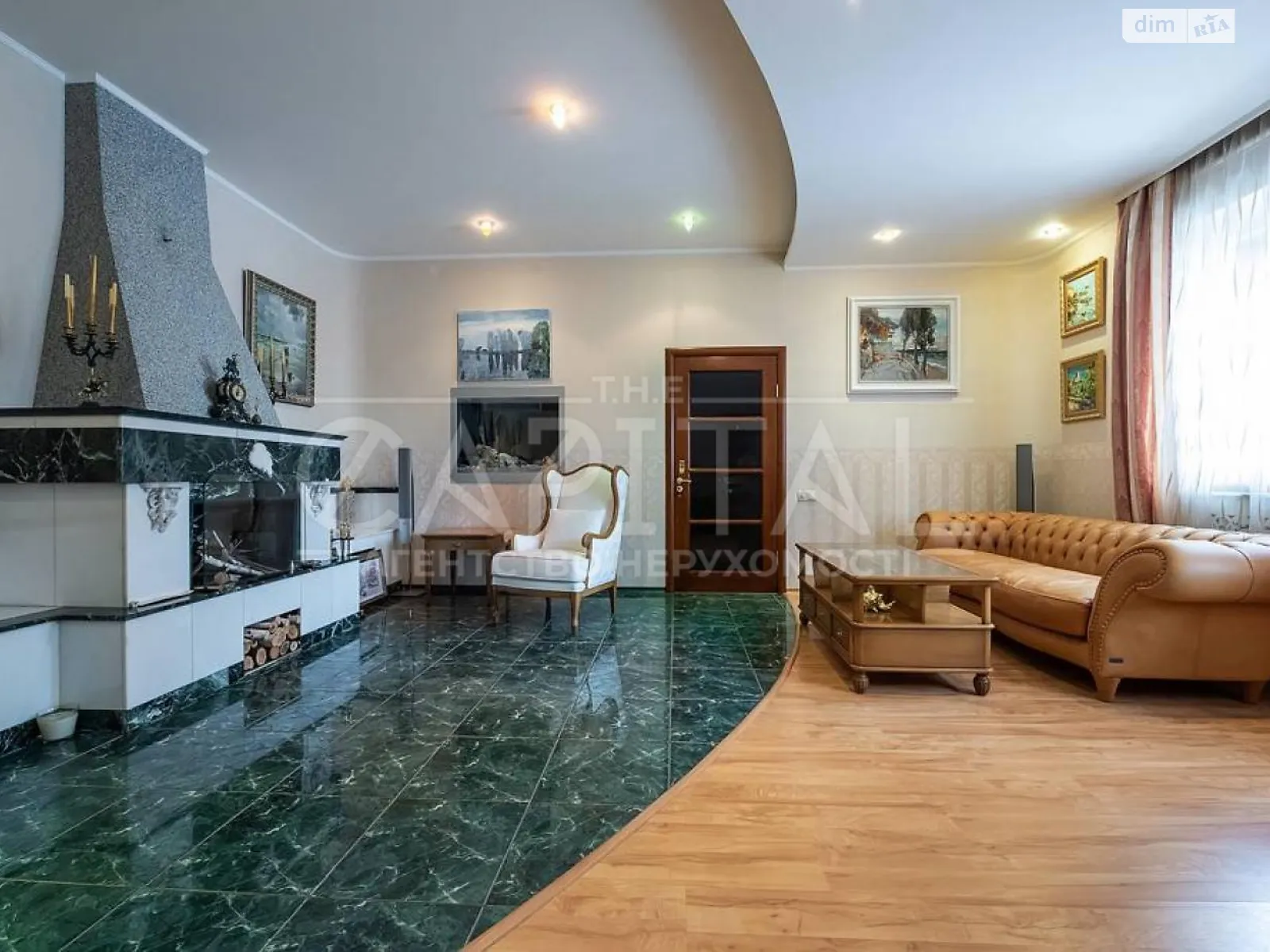 Сдается в аренду дом на 2 этажа 300 кв. м с гаражом, цена: 1500 $ - фото 1