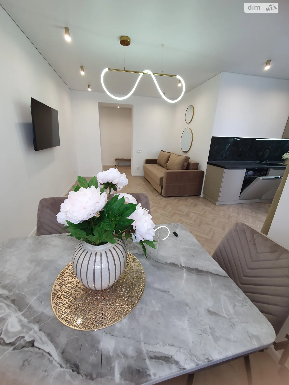 Продается 2-комнатная квартира 70.8 кв. м в Виннице, ул. Андрея Шептицкого, 4 - фото 1