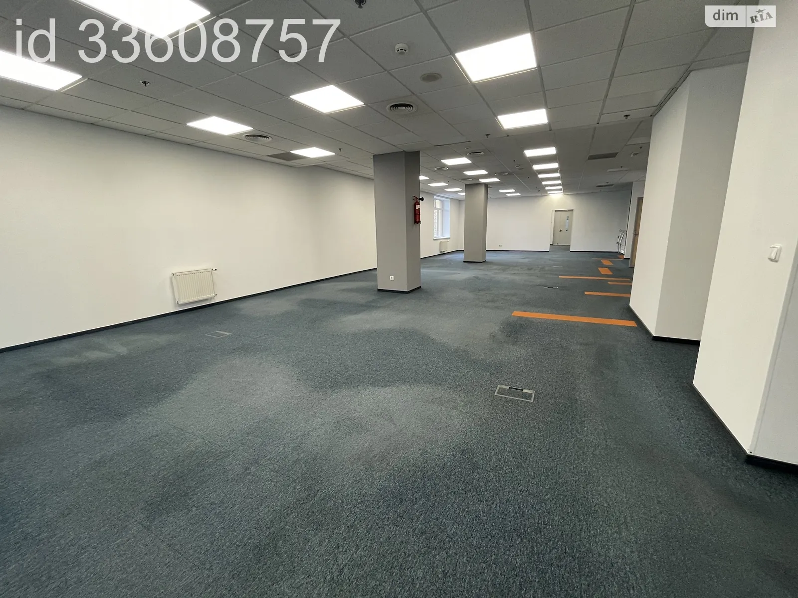 Сдается в аренду офис 1100 кв. м в бизнес-центре, цена: 15400 $ - фото 1