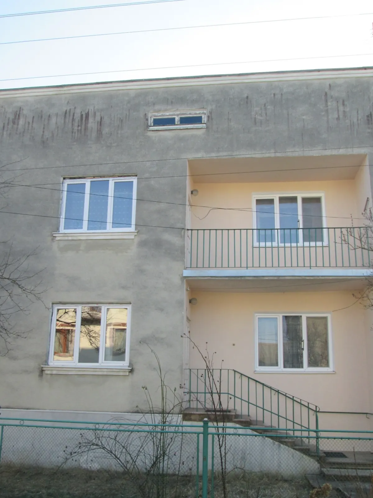 Продается дом на 2 этажа 210 кв. м с балконом, цена: 50000 $ - фото 1