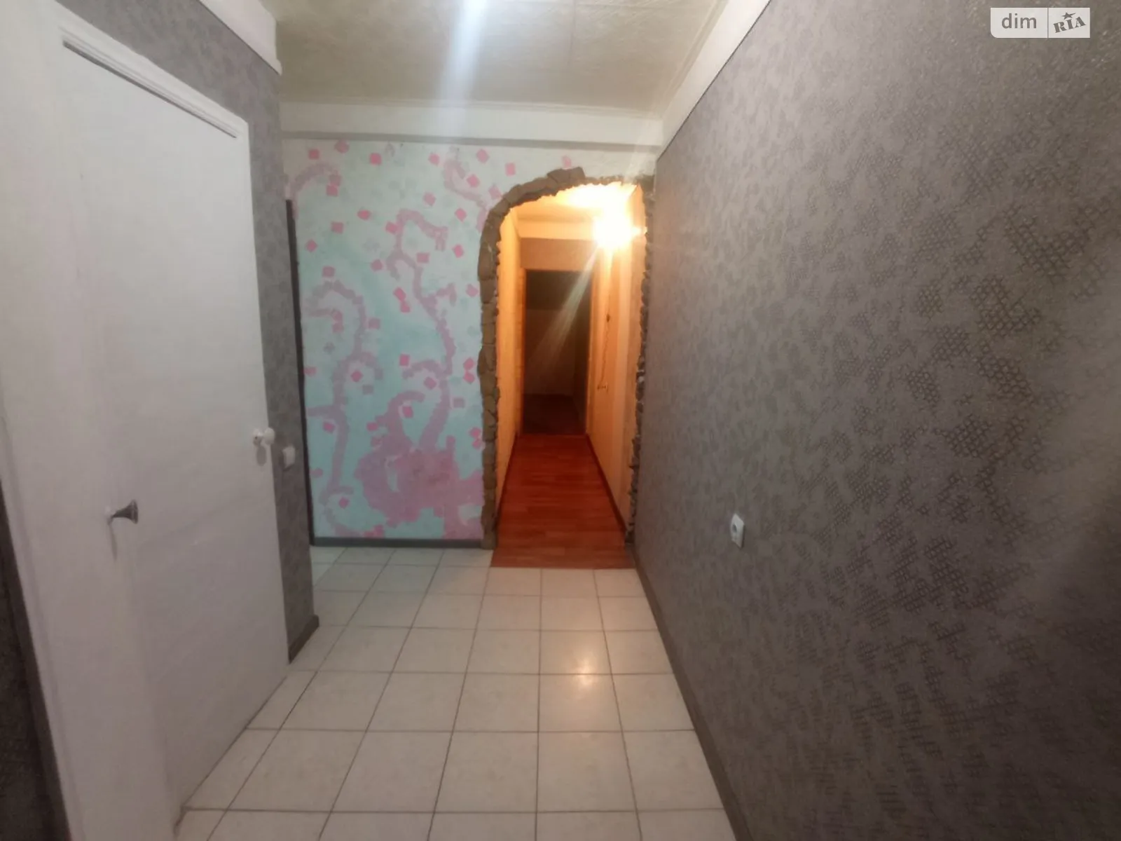 Продается 2-комнатная квартира 46 кв. м в Киеве, ул. Ереванская, 14Б - фото 1