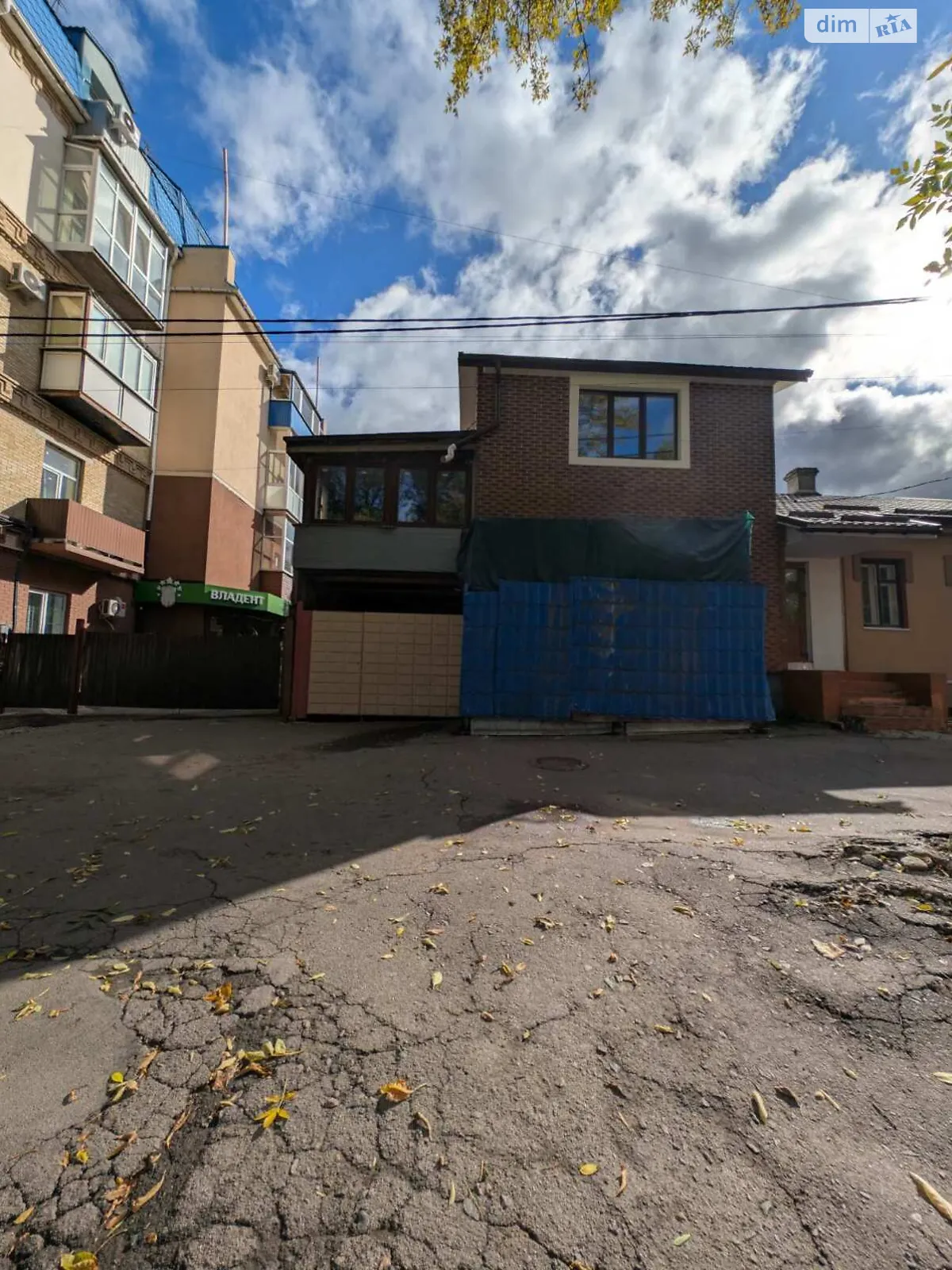 Сдается в аренду офис 145 кв. м в бизнес-центре, цена: 41000 грн - фото 1