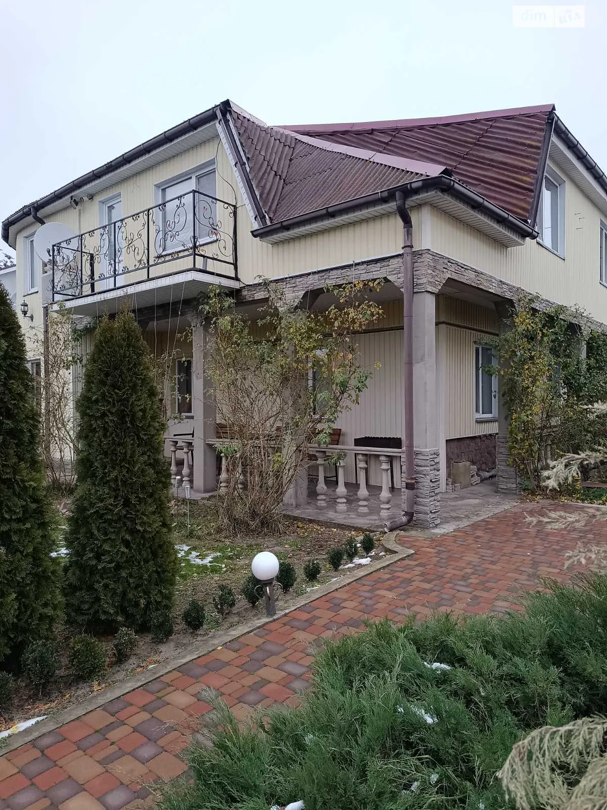 Продается дом на 2 этажа 214 кв. м с верандой, цена: 120000 $ - фото 1