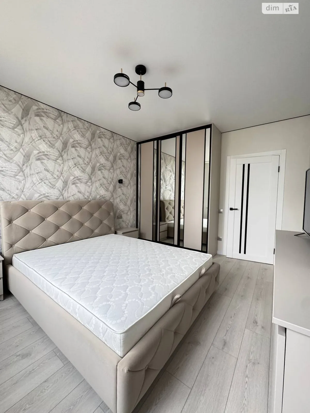 1-кімнатна квартира 43 кв. м у Тернополі, Підволочиське шосе, 9 - фото 1