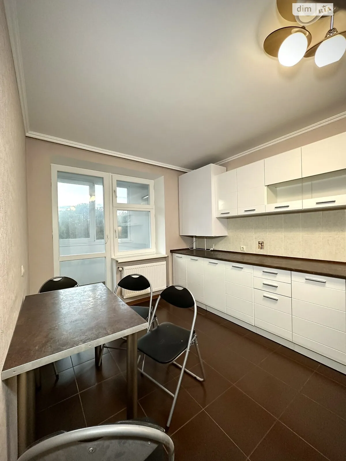 1-комнатная квартира 49 кв. м в Тернополе, ул. Академика Сергея Королева - фото 1