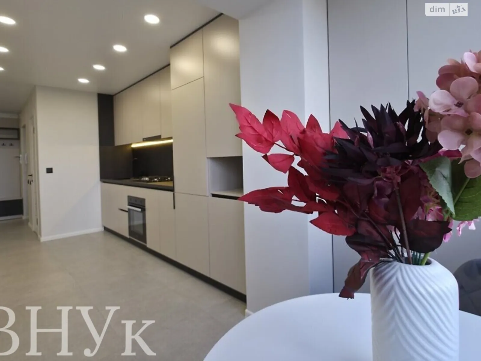 3-комнатная квартира 84 кв. м в Тернополе, ул. Ильенко, 3В - фото 1