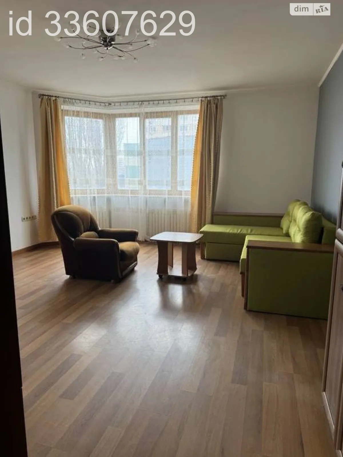 Продается 3-комнатная квартира 89 кв. м в Одессе, ул. Тополевая - фото 1