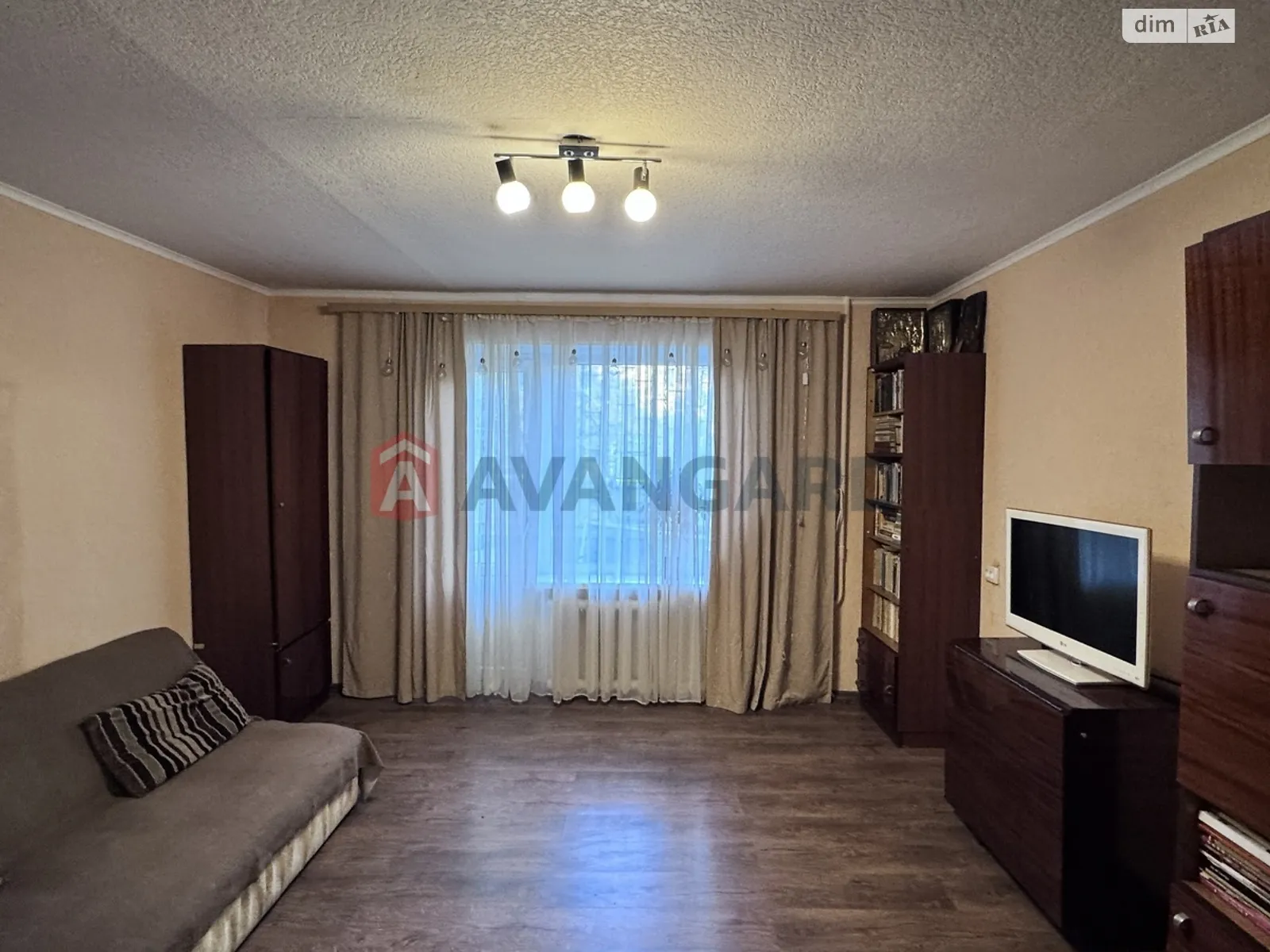 Продается 3-комнатная квартира 62.6 кв. м в Днепре, мас. Тополь-2, 16 - фото 1