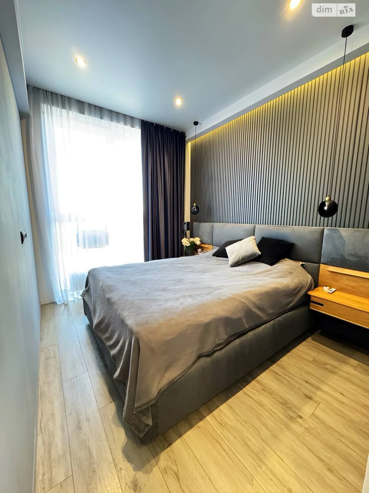 Продается 1-комнатная квартира 49.8 кв. м в Днепре, бул. Звездный, 1М - фото 1