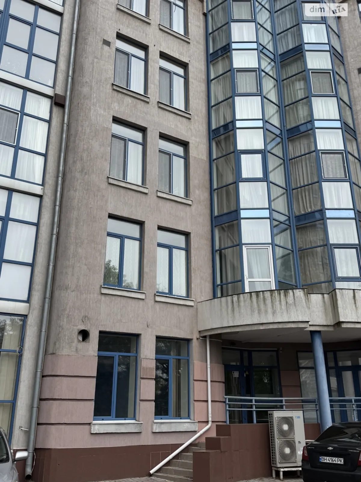 Продається офіс 186 кв. м в бізнес-центрі, цена: 500000 $ - фото 1