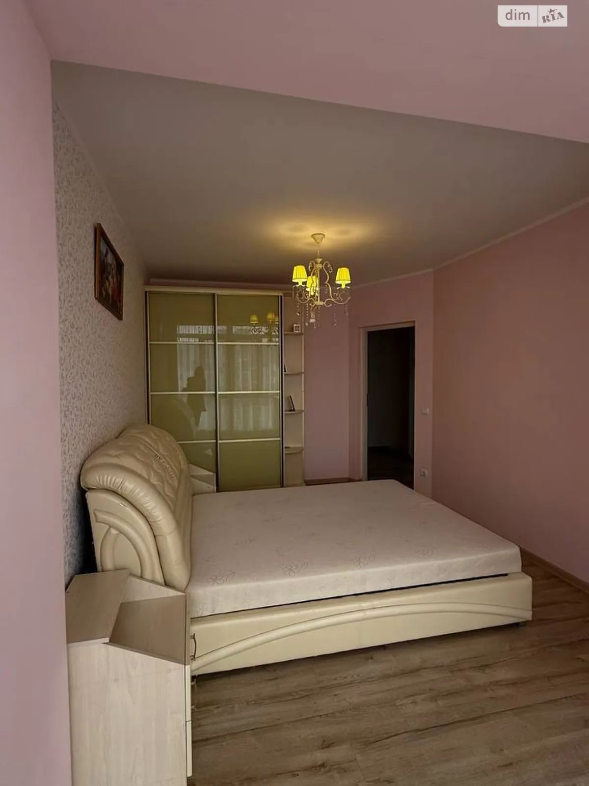 Продается 1-комнатная квартира 82.2 кв. м в Волчинце, ул. Европейская - фото 1