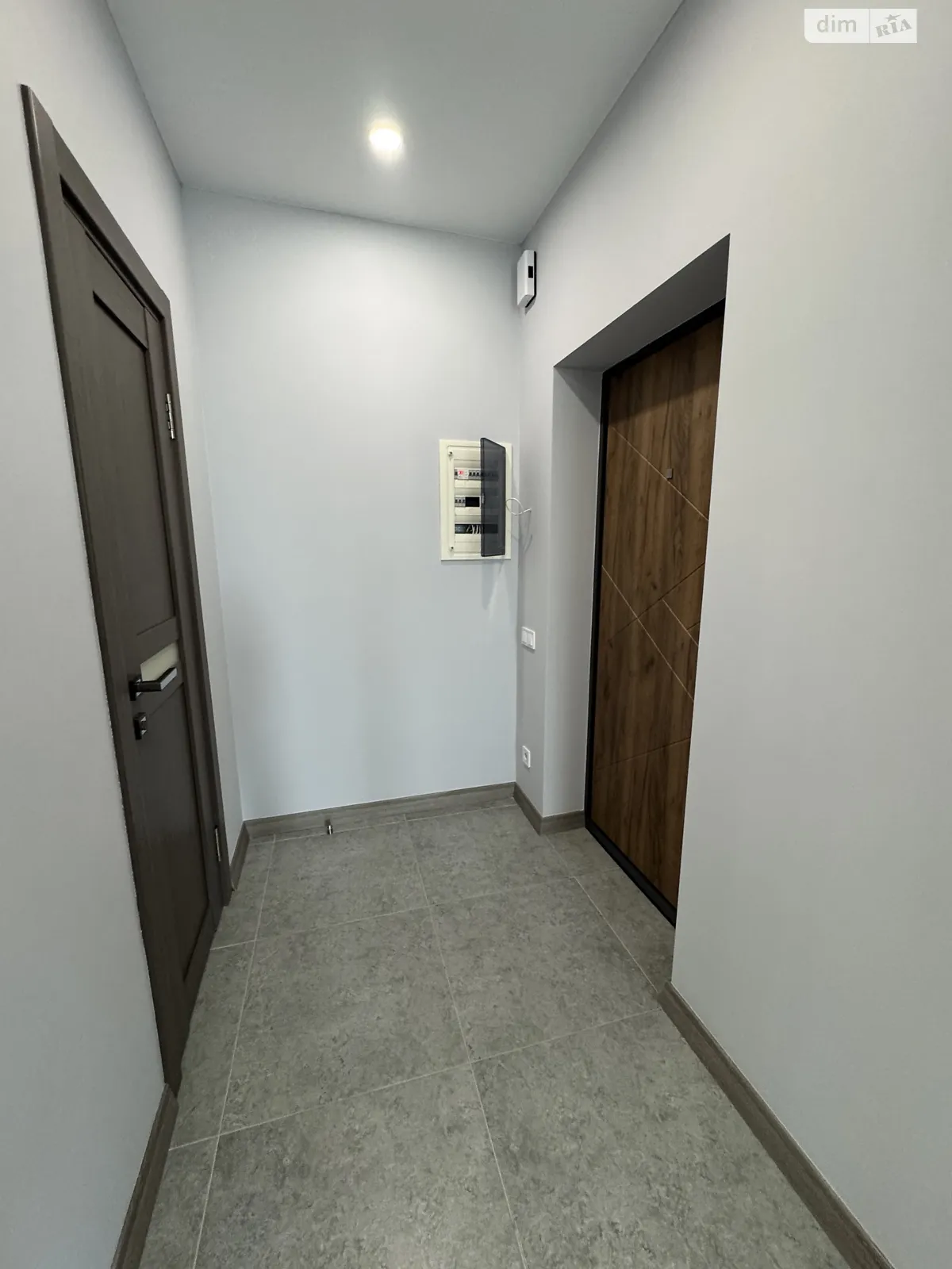 Продається 3-кімнатна квартира 96 кв. м у Ірпені, вул. Ольги Кобилянської(Достоєвського), 1В/8 - фото 1