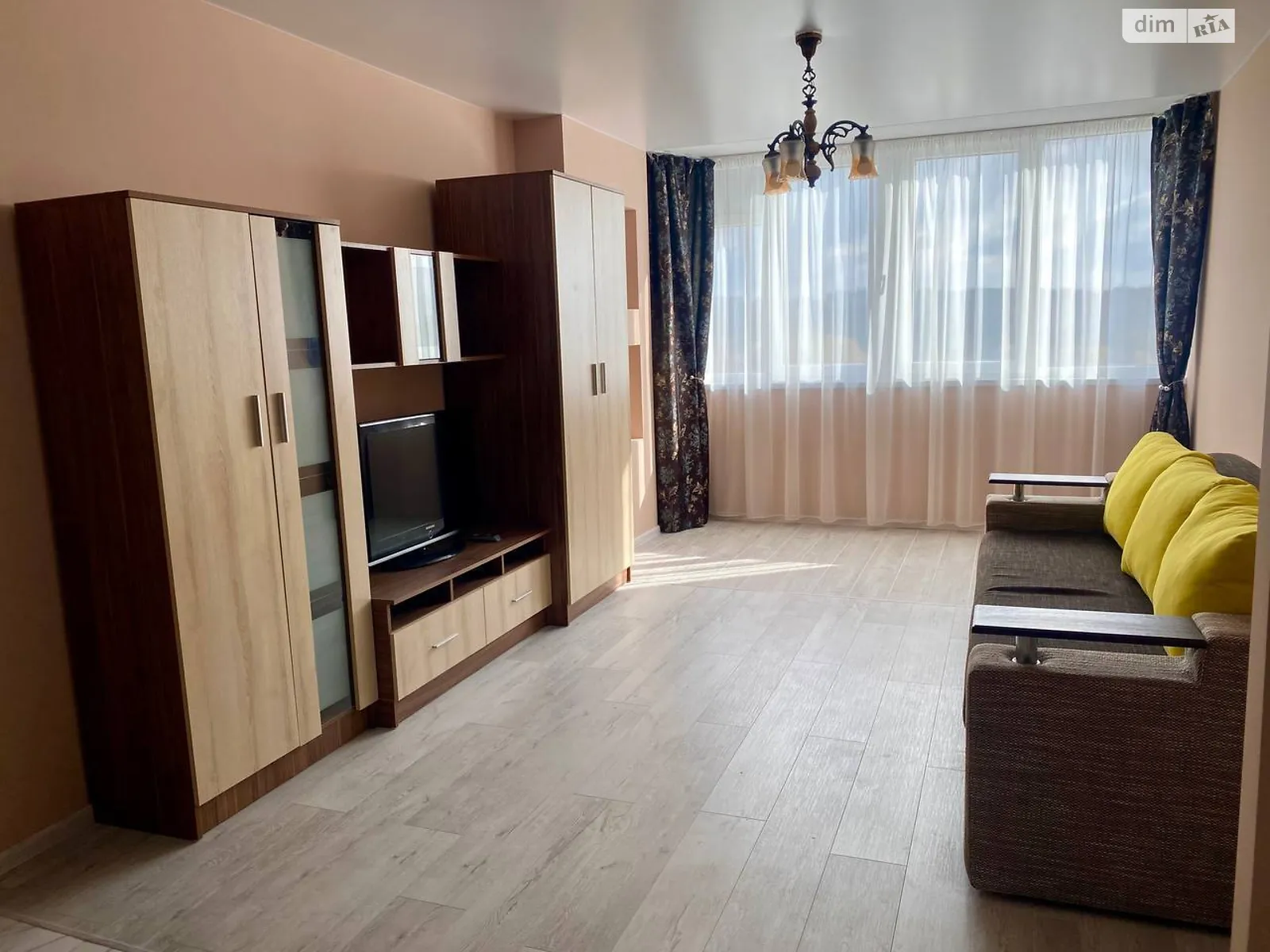 1-комнатная квартира 59 кв. м в Тернополе, просп. Злуки - фото 1