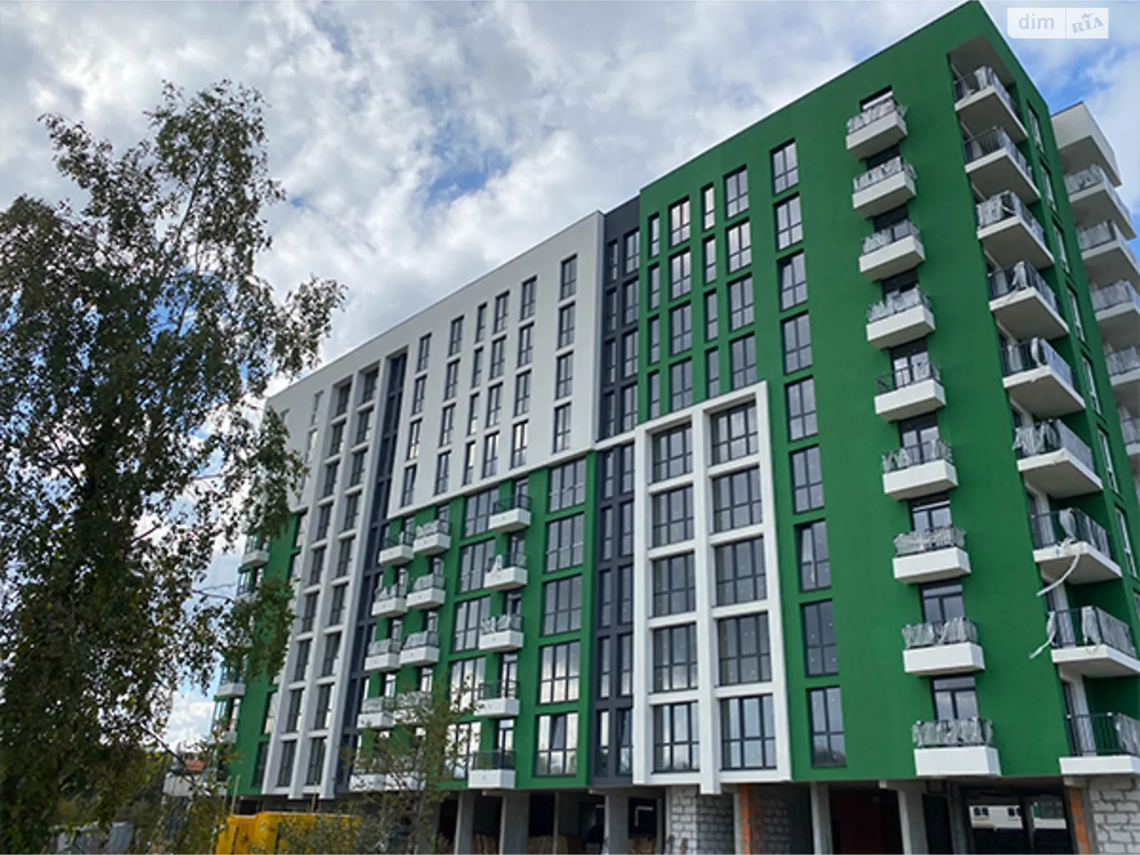 Продается 1-комнатная квартира 40 кв. м в Львове, ул. Роксоляны, 1 - фото 1