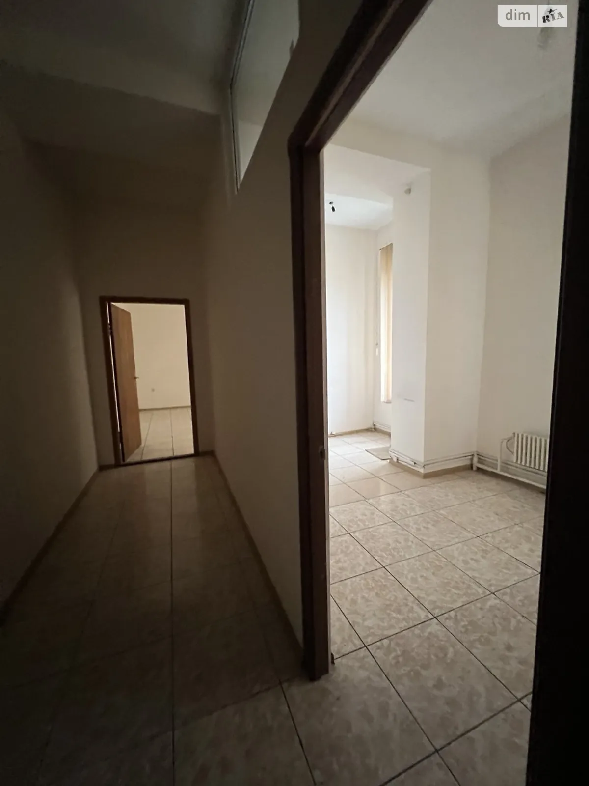 Здається в оренду приміщення вільного призначення 215.2 кв. м в 1-поверховій будівлі, цена: 108853 грн - фото 1